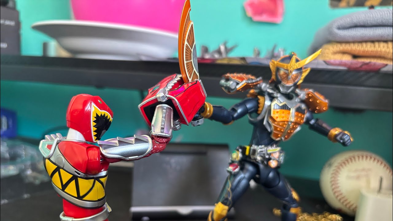 Kamen rider gaim vs kyoryu red