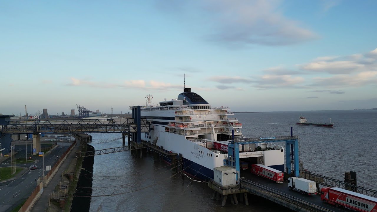 Some footage from my new drone Over king George dock.