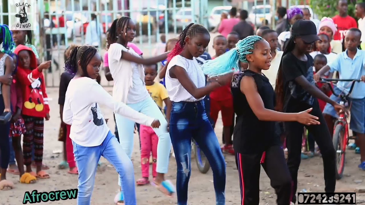 Afro star crew dancers