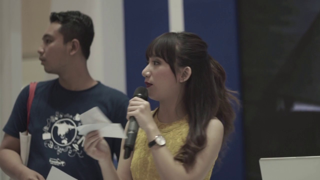 MC Surabaya - Novindri Darin at Garuda Travel Fair