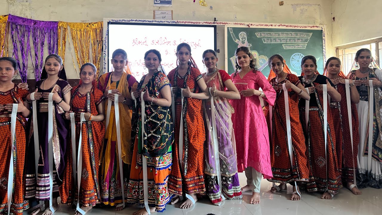 PUPPET MOVES IN RAJASTHANI DANCE