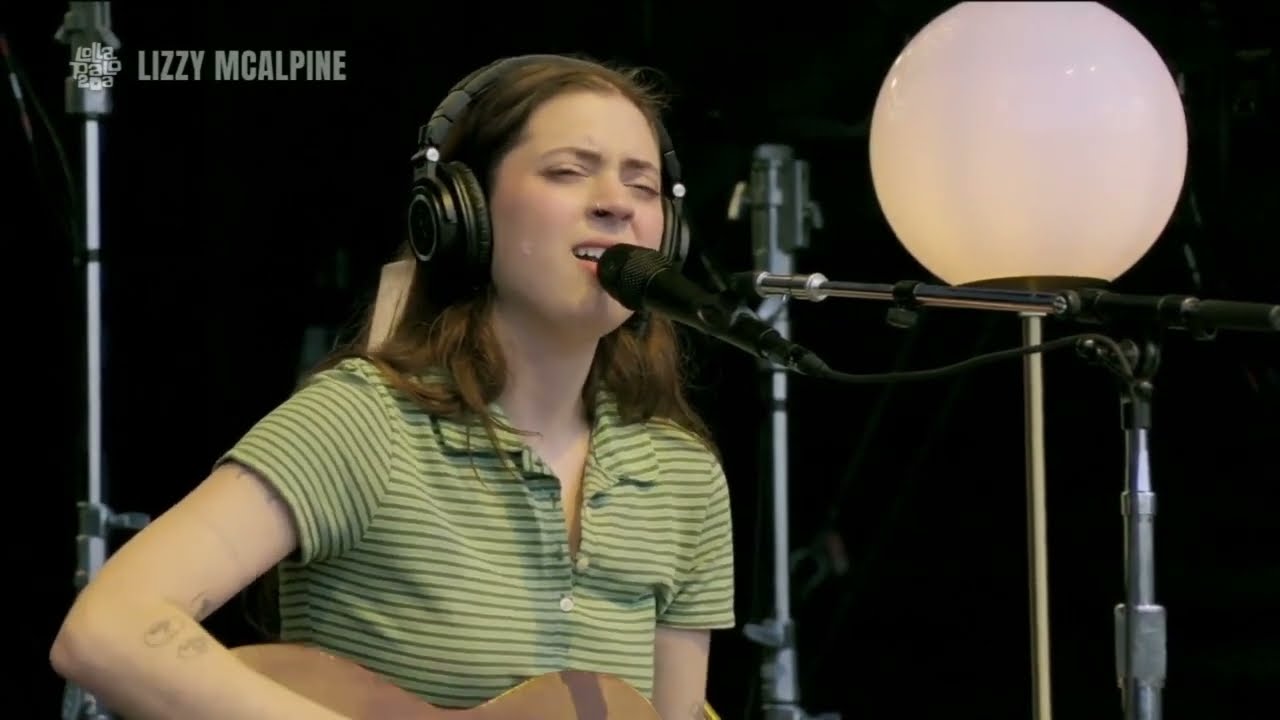 Lizzy McAlpine - Spring Into Summer [Lollapalooza]