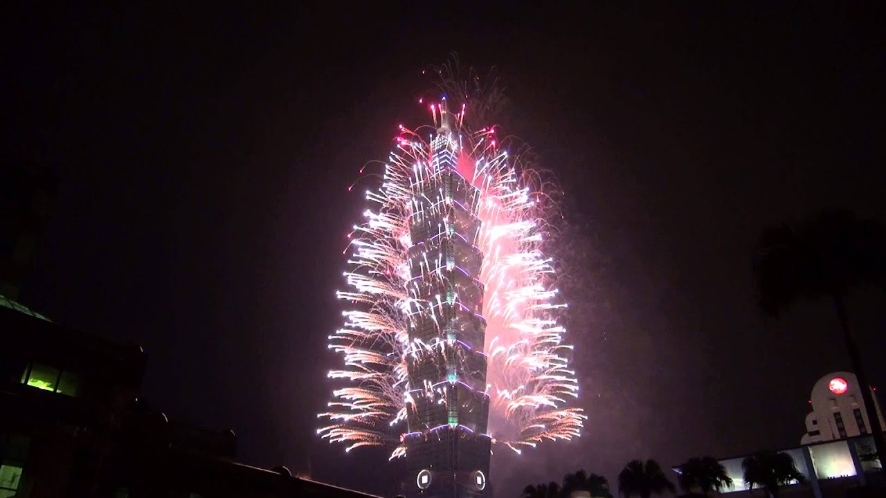 Taiwan - Taipei 101 - New Year Fireworks 2013