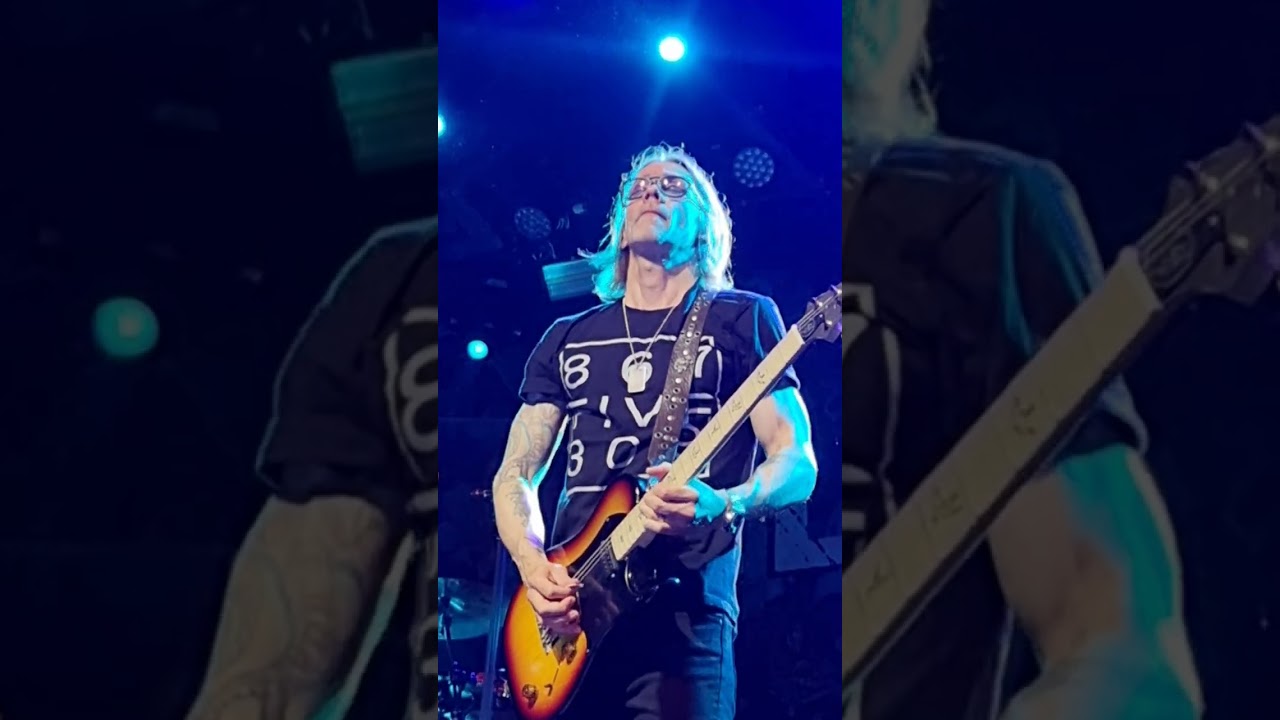 Behind the Veil -  Myles Kennedy - Paris - 25/06/15