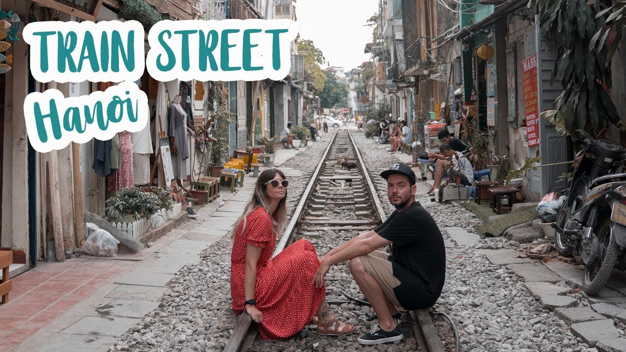 La famosa TRAIN STREET de HANOI. Vietnam | Vlog 7