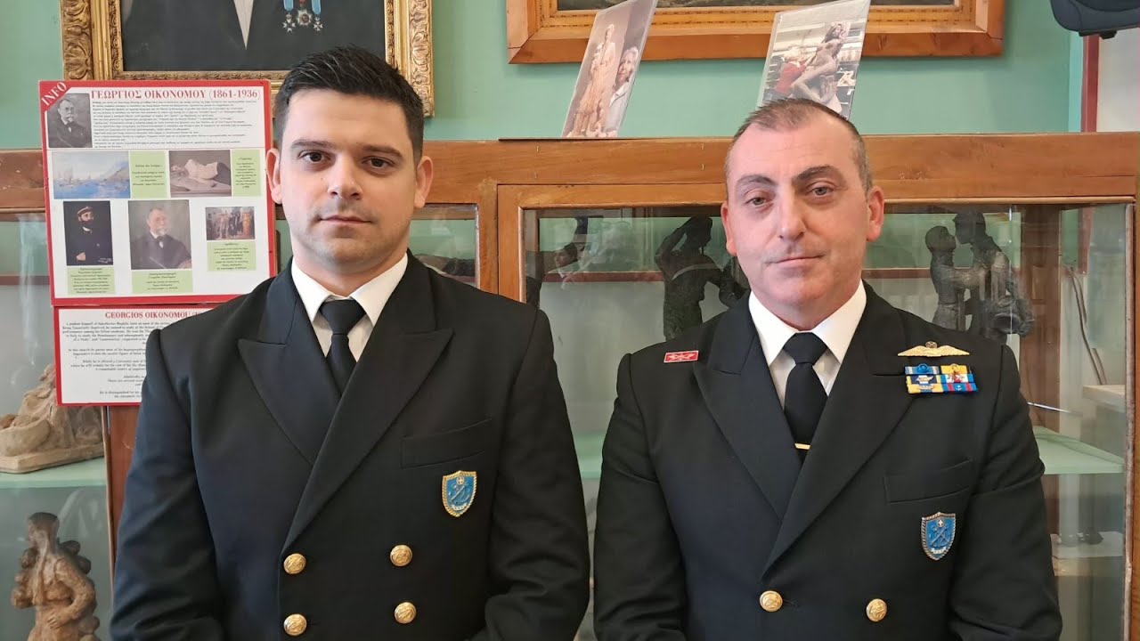 Αλλαγή φρουράς στο Λιμεναρχείο Καλύμνου – Η παράδοση από τον Θεόφιλο Τσαγκάρη στον Ιωάννη Τύρελη