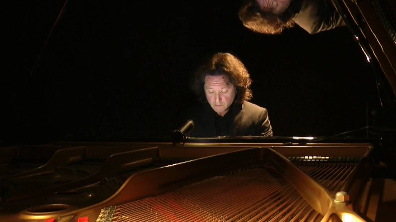 Robert Schumann: Davidsb&uuml;ndlert&auml;nze Op.6 - XIV, Zart und singend. Adriano Paolini piano.