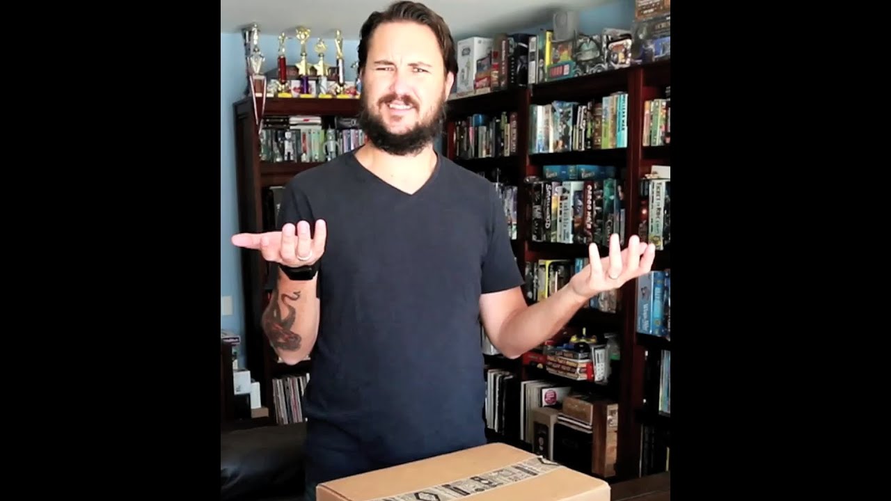 Unboxing WIL02, the second of this year's Quarterly boxes