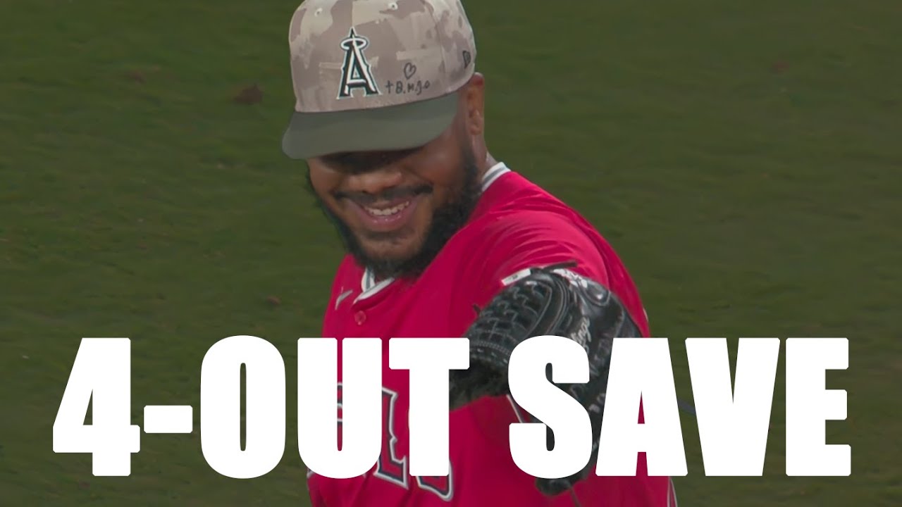 Kenley Jansen Records a 4-Out Save against His Former Team Dodgers!
