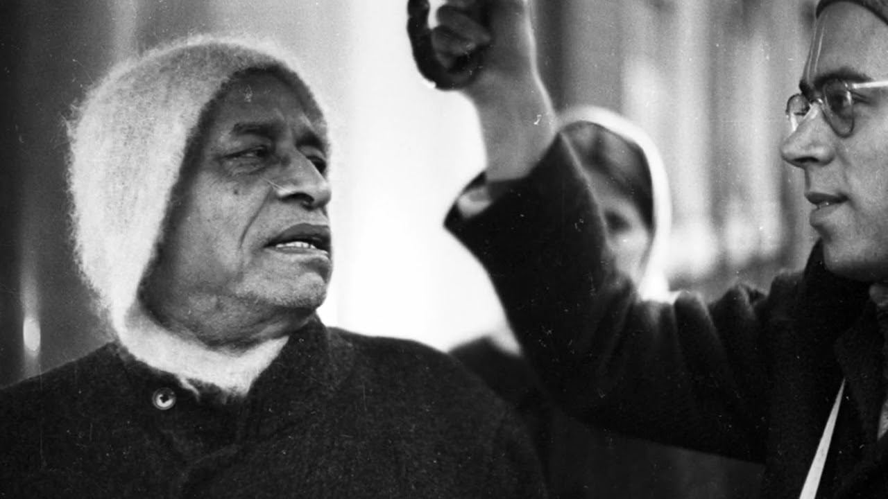 Lecture on Bhagavad Gita 2nd chapter given by Prabhupada NEW YORK 1966