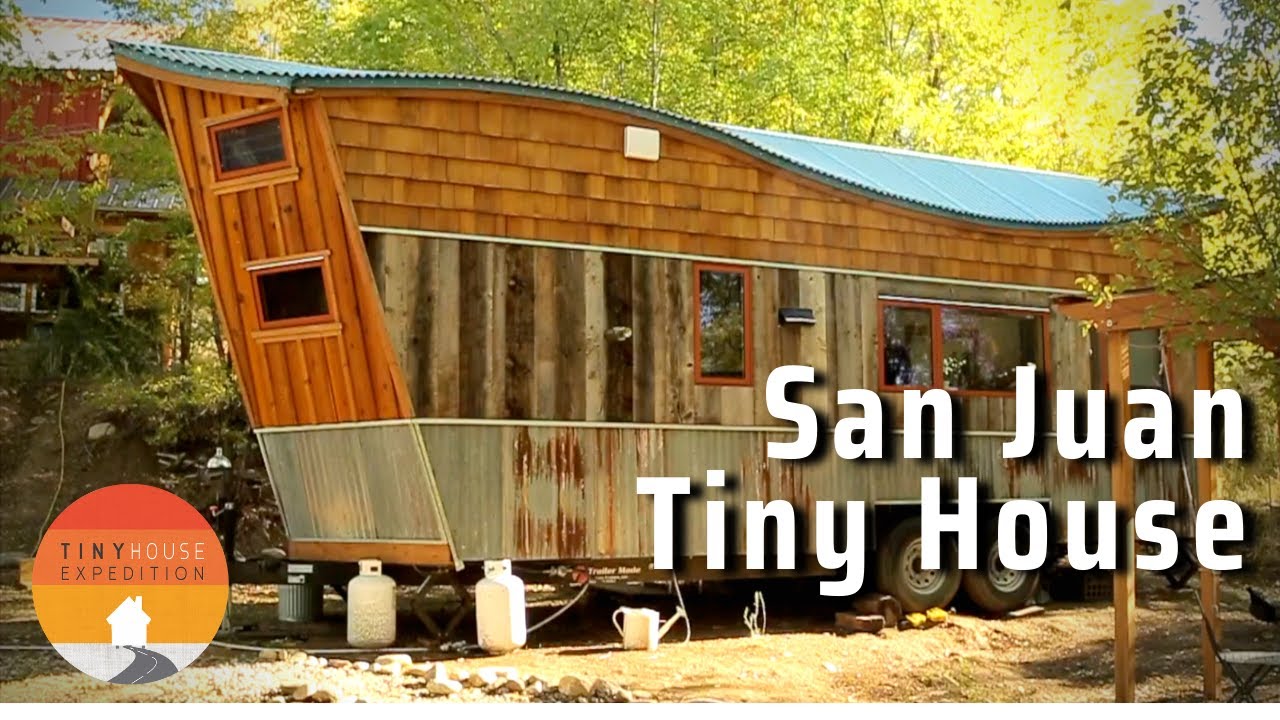 Creative Couple Builds an Amazing Tiny House with Reclaimed Materials