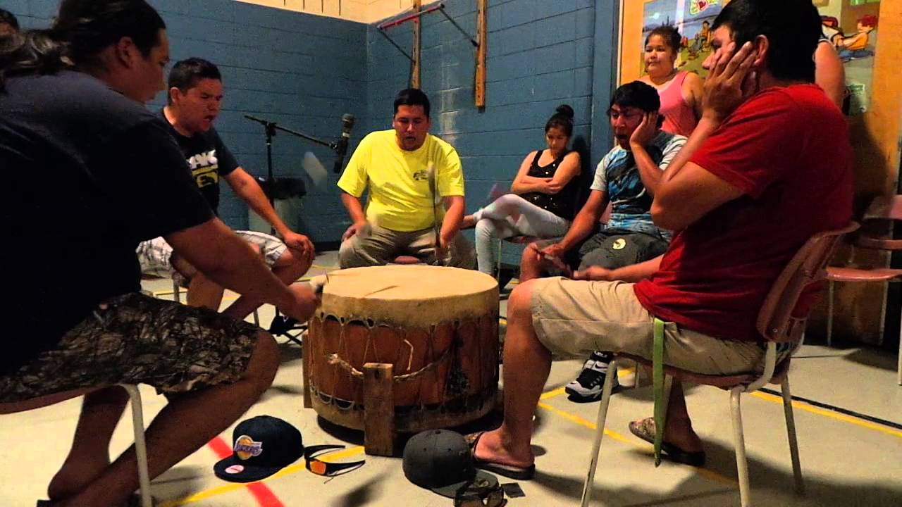 Black Bear singers de Manawan