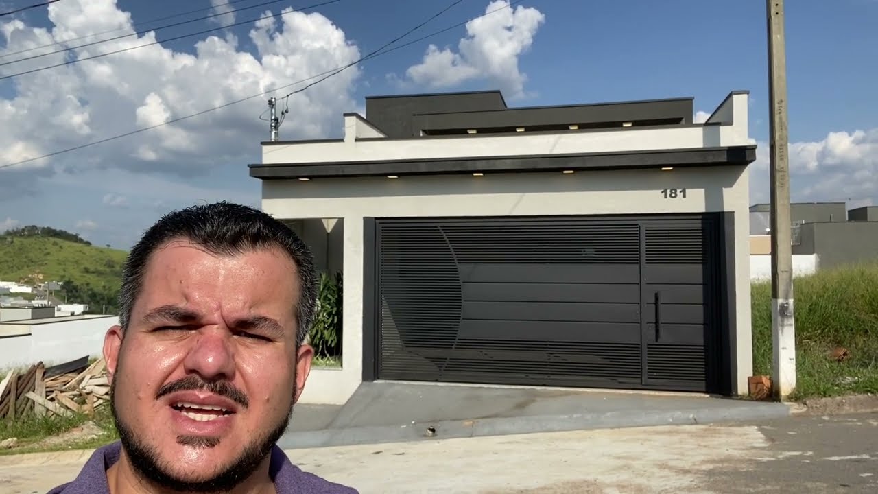 BELÍSSIMA CASA 100% TÉRREA À VENDA EM BRAGANÇA PAULISTA.
