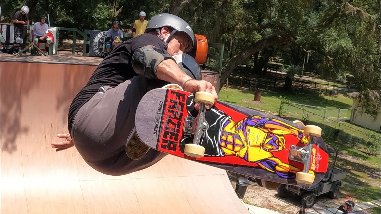 Mike Frazier shreds his Powell reissue