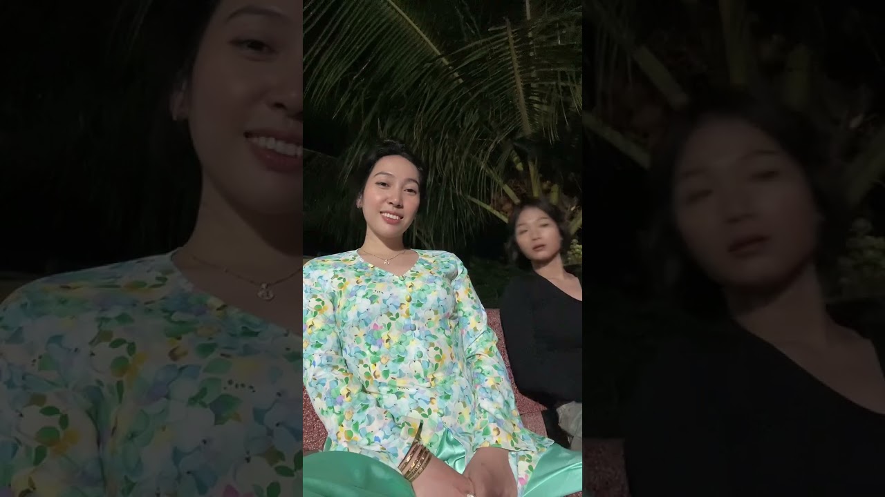 Chợ mới tân cổ