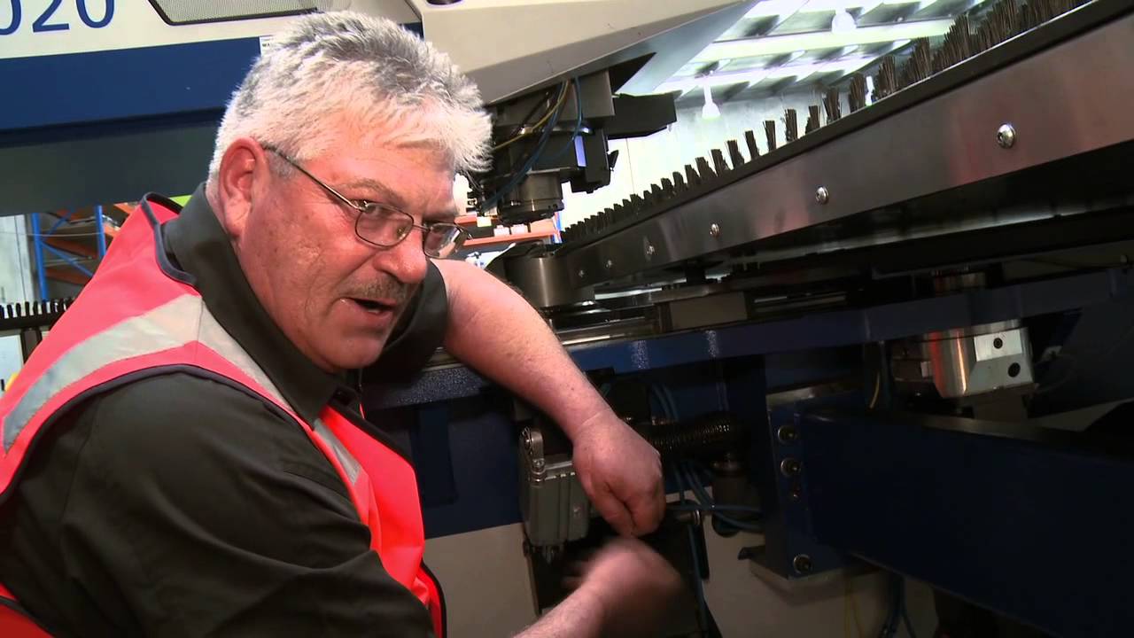 TRUMPF Punch tips - Clearing chips