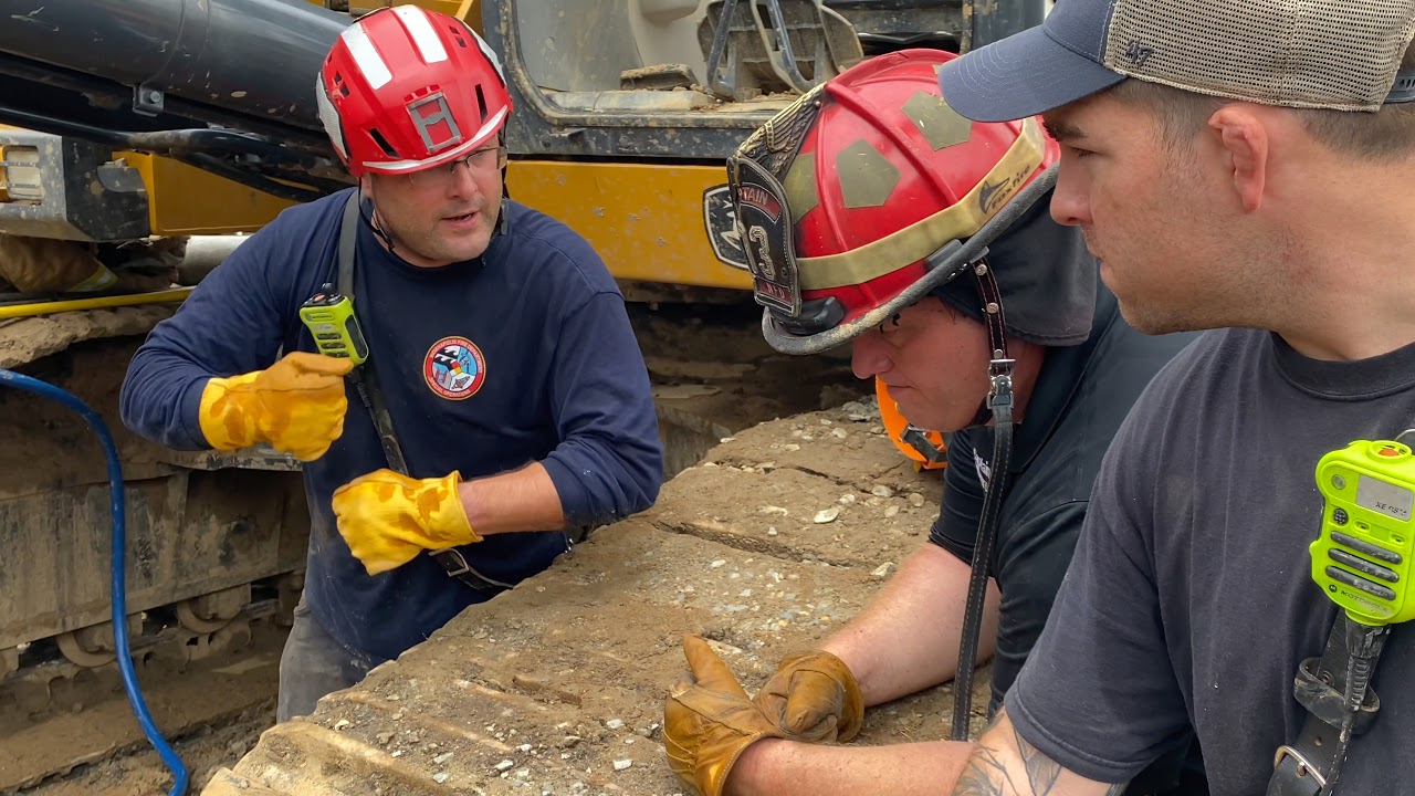 #IFD #NFD #OnScene 159th and Old Pond Rd Trench Rescue
