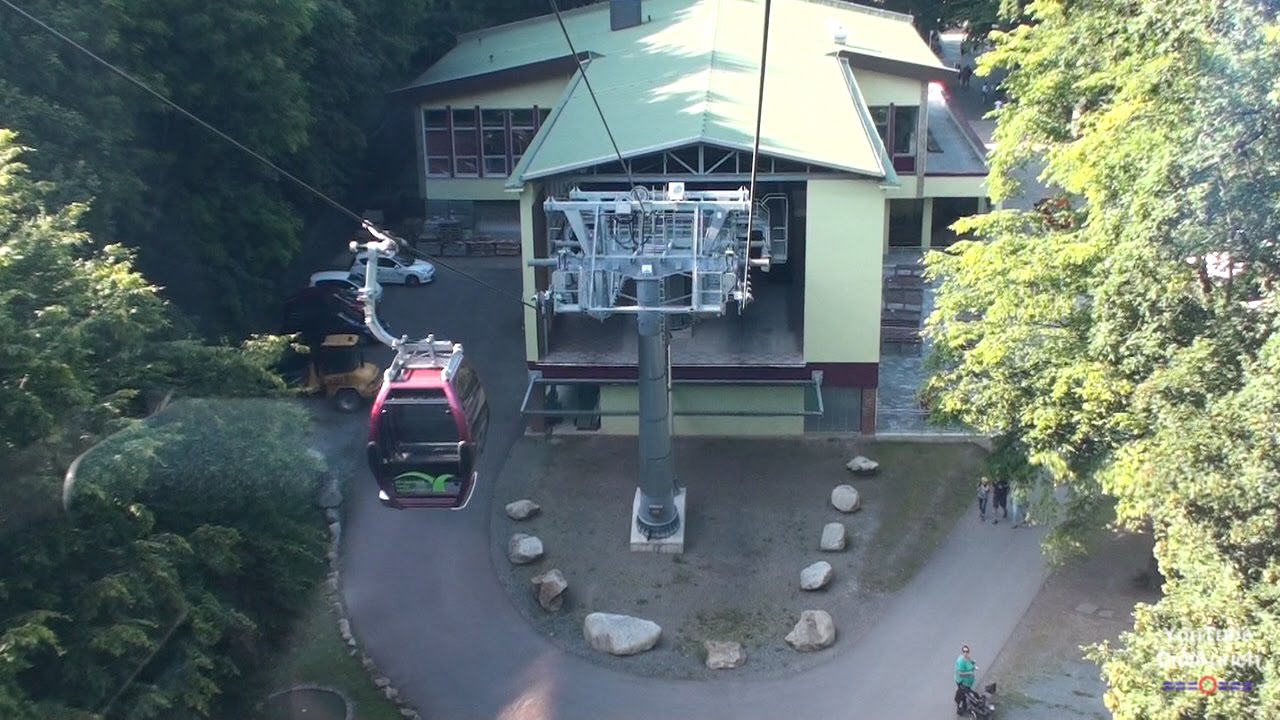 Deutschland Harz Bodetal vom Hexentanzplatz mit der Seilbahn nachThale