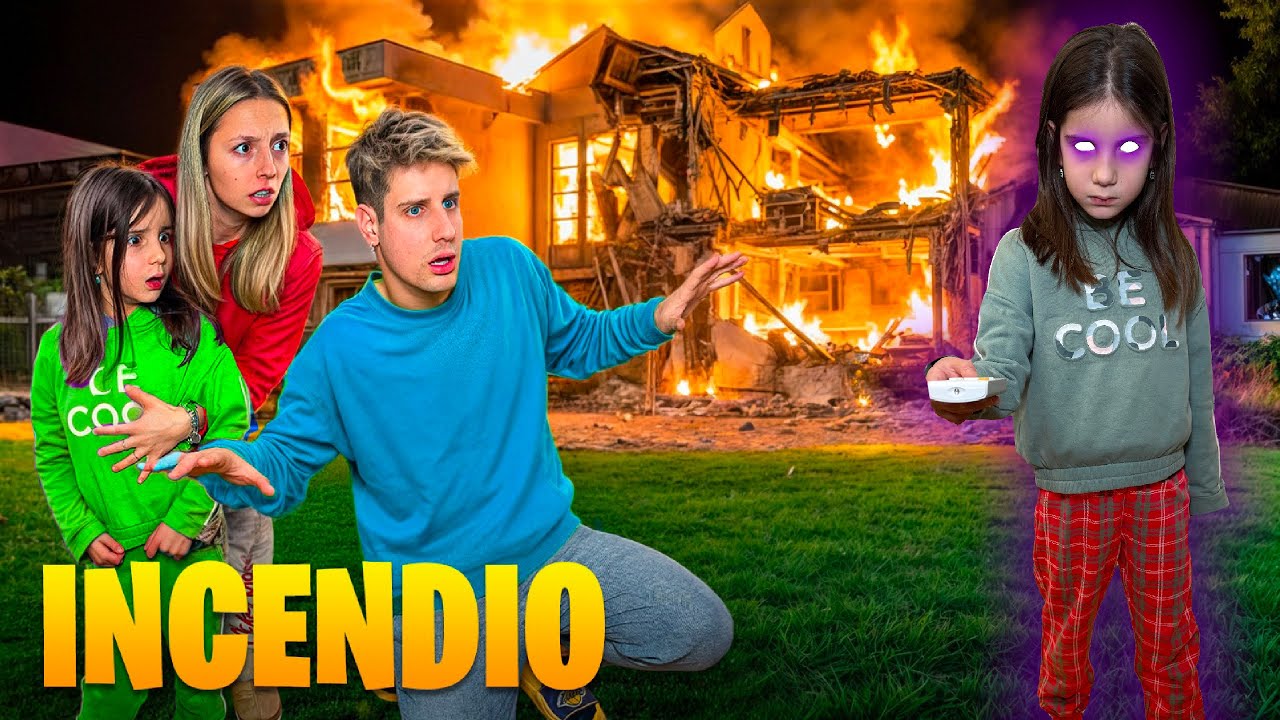 PAPÀ MIKE SCOPRE CHE LA SORELLA GEMELLA CATTIVA DI AURORA È ENTRATA IN CASA NOSTRA E LE DA FUOCO!