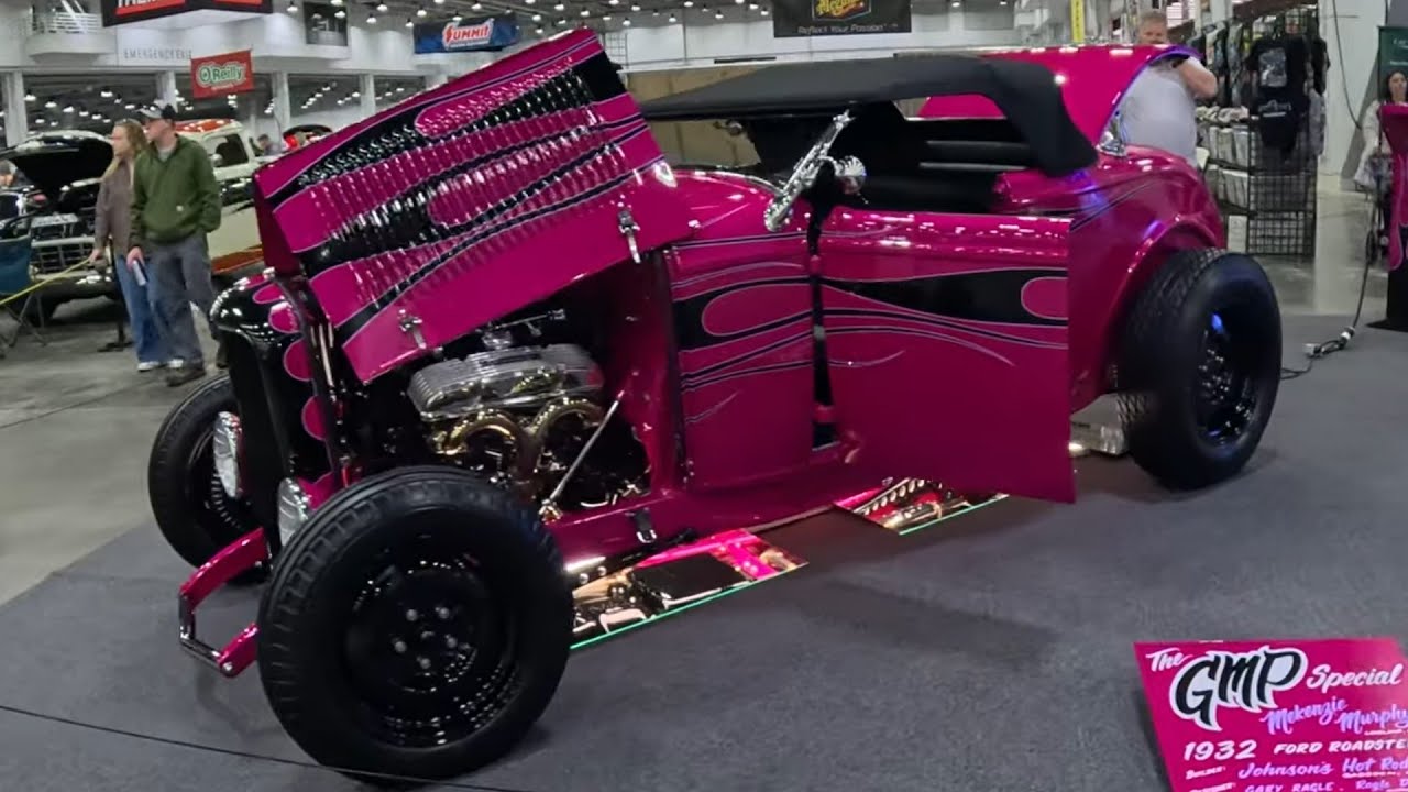 Car show Cavalcade of Customs 
