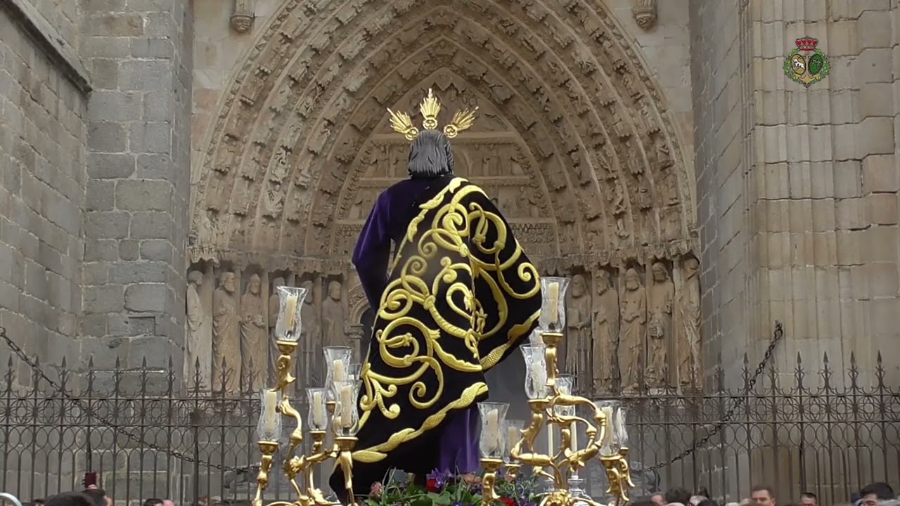 TRASLADO JESÚS DE LA SALUD VIACRUCIS DE LAS COFRADIAS  Entrada en la Catedral 1