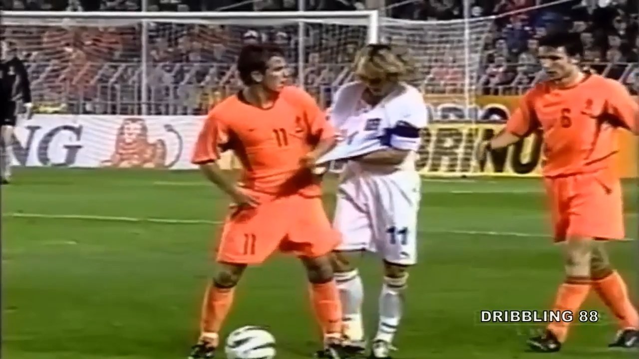 Czech Republic vs Netherlands - The Battle of Prague - Fouls and Kicks - 10/09/2003