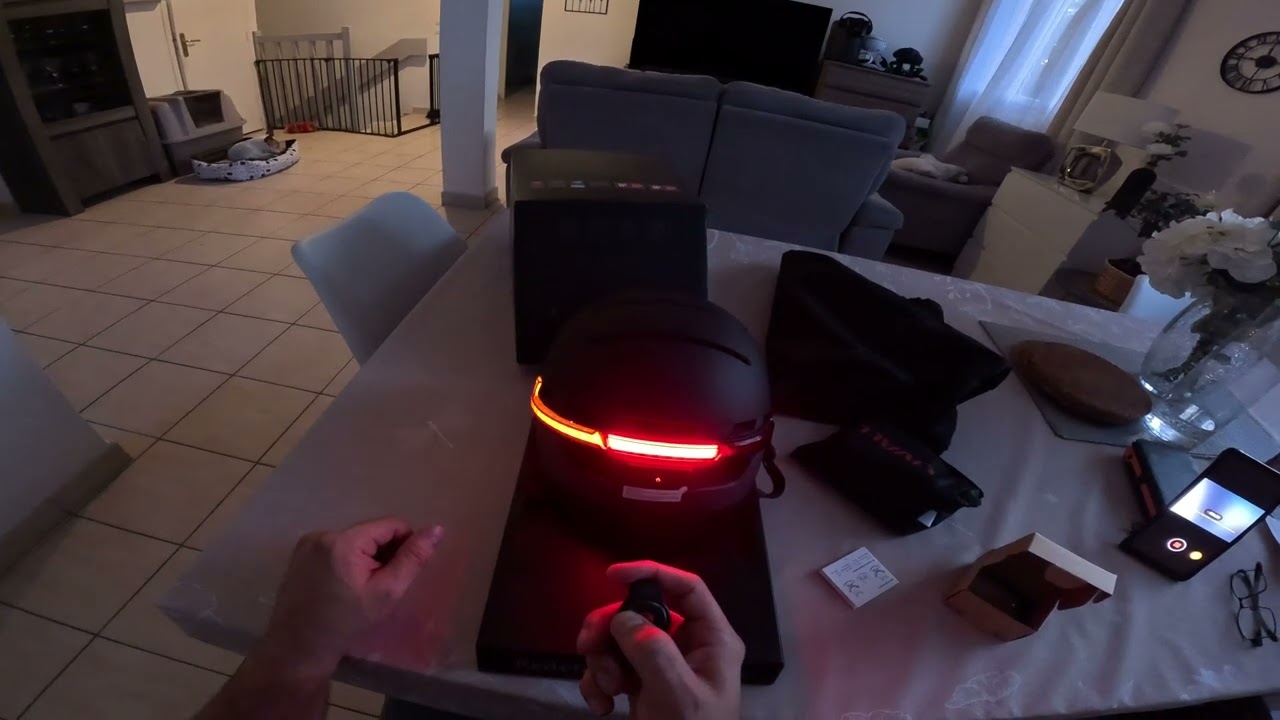 Unboxing casque avec clignotants Livall BH51M