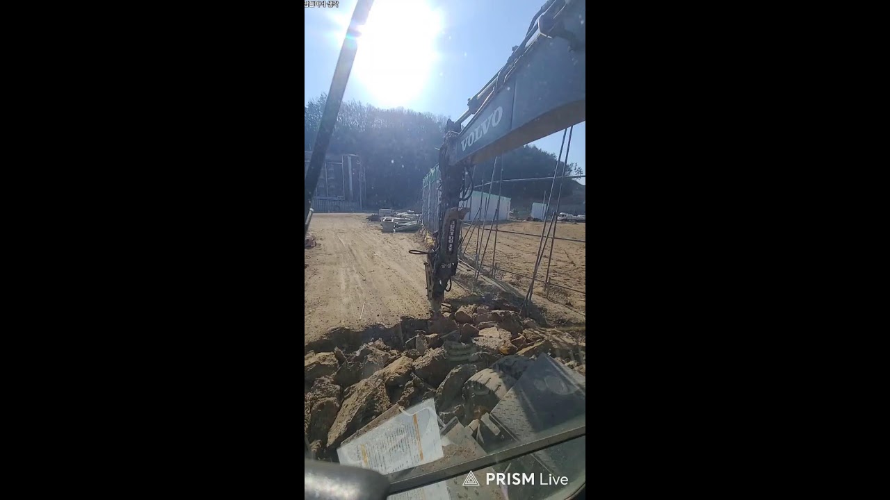 행복 포크레인 굴삭기 굴착기 포크레인 excavator operate