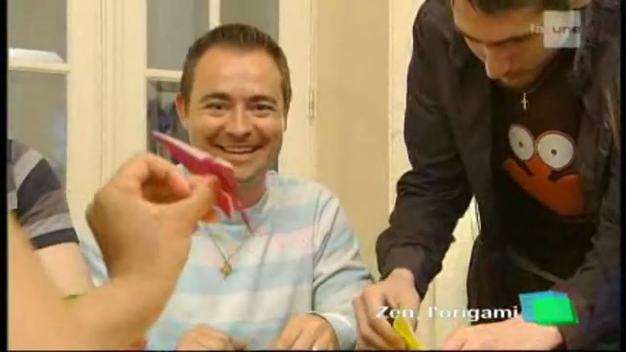 Reportage RTBF sur l'Origami - Au quotidien (BelgOrigami)