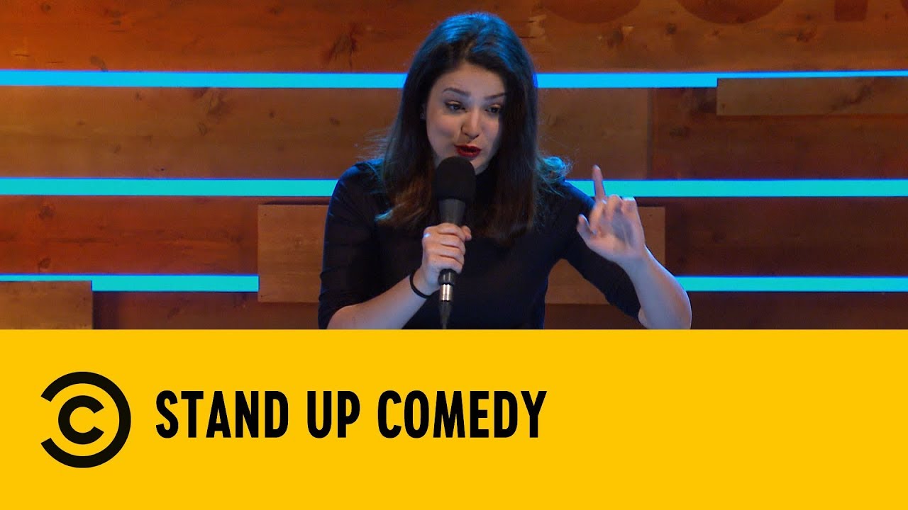 Stand Up Comedy: Essere femminista - Valeria Pusceddu