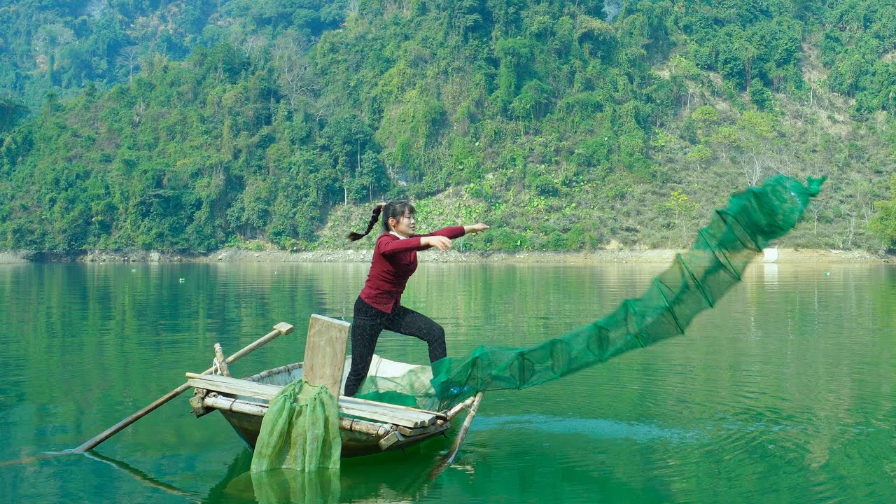 How to Catch Fish on a Vast Freshwater Lake: Survival Skills on the Water