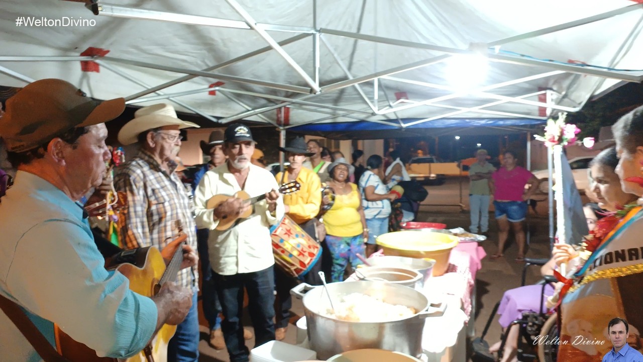 Saída do 3º pouso da Folia de Reis Goiana de Itaguari sendo embaixada por Tim Almeida 27/12/2025