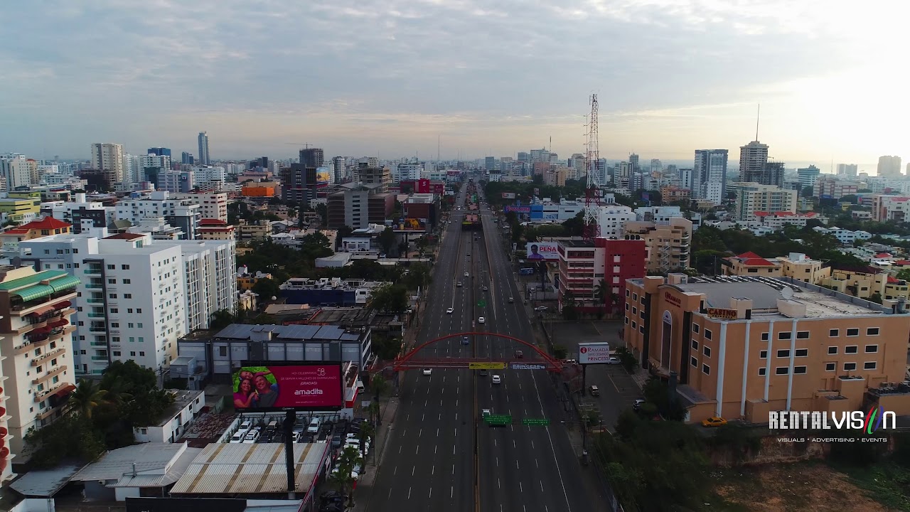 Av. 27 Febrero desde Av. Luperon hasta Av. Winston Churchill