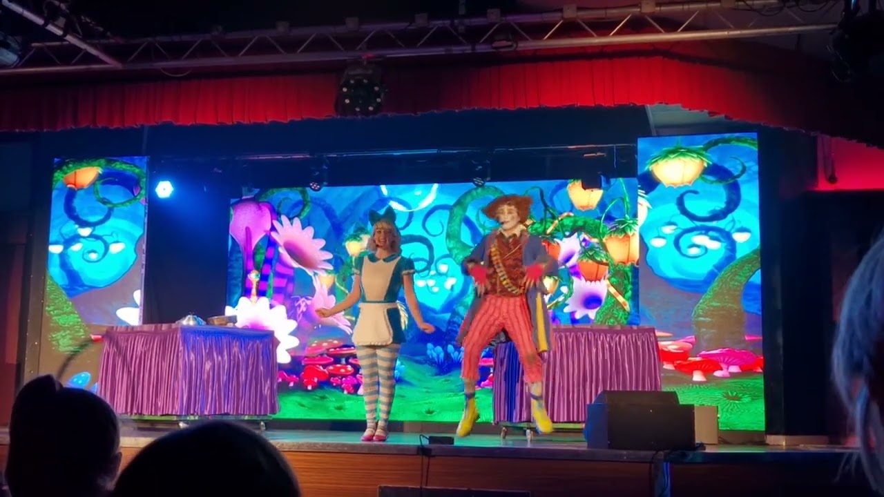 mad hatters circus Aug 2023 presthaven sands