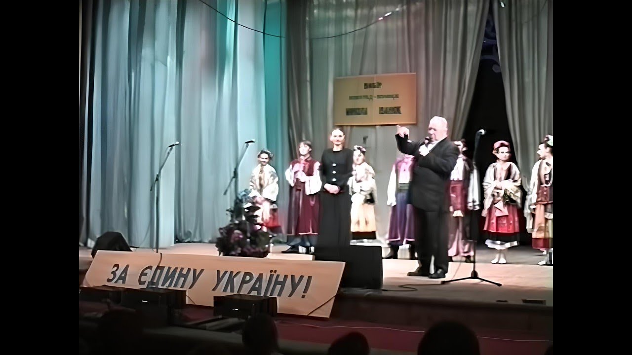 Концерт на підтримку кандидатів від блоку «За єдину Україну» (16 лютого 2002, Новоград-Волинський)