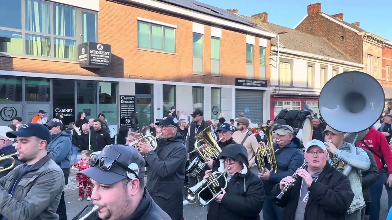 CARNAVAL D’HOUDENG 2025 - PAYSANS - LE PETIT JEUNE HOMME DE BINCHE