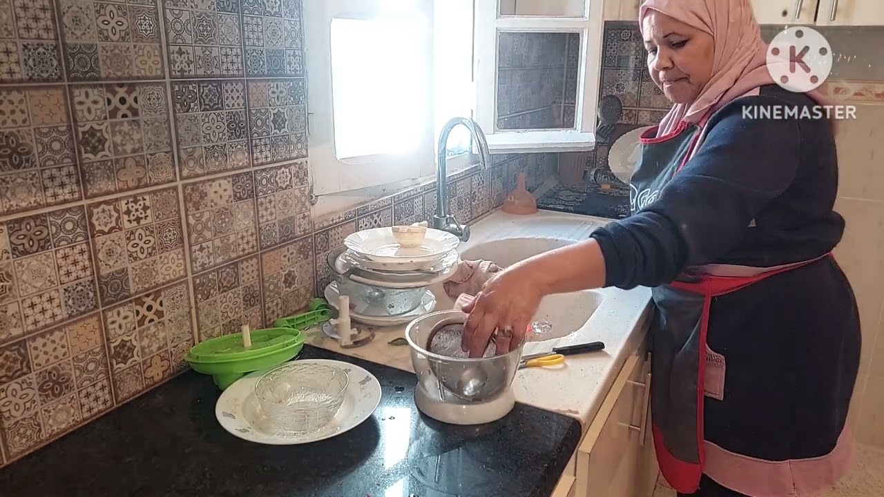 اش عاملين في هالبرد ؟؟ لازم نحضر عشاء اولادي قبل ما نخرج / عملت جلبانة وكمونية