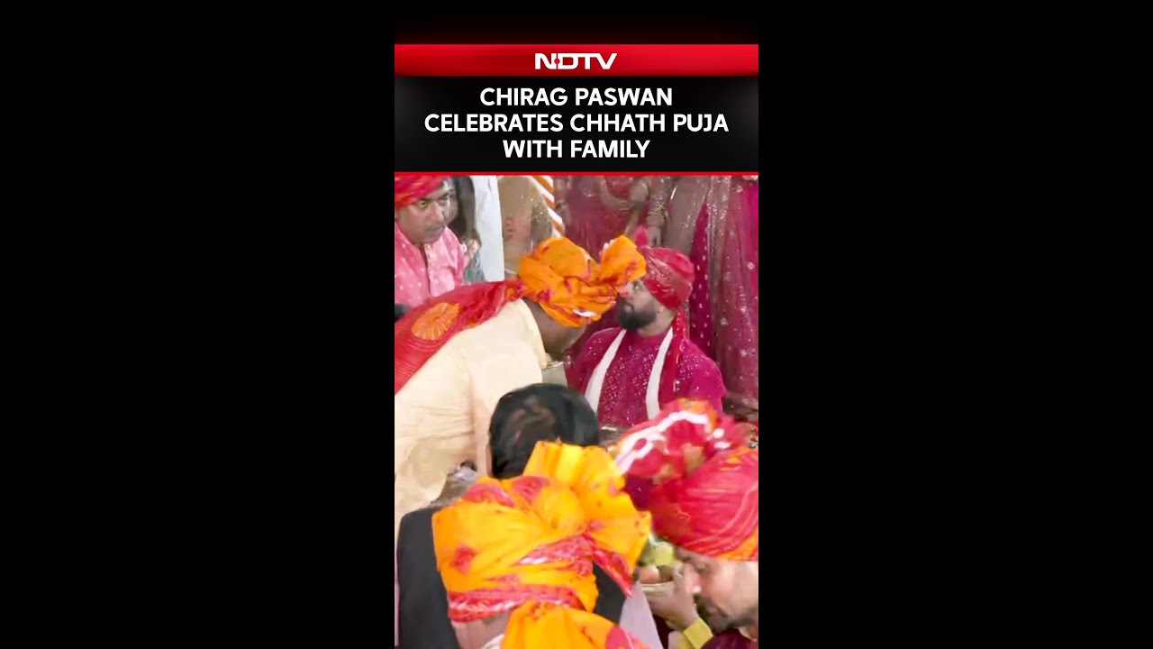 Union Minister Chirag Paswan Performs Chhath Puja Rituals With His Family At His Party Office