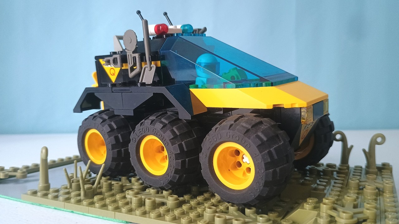 Lego Res-Q All Terrain Ambulance MOC