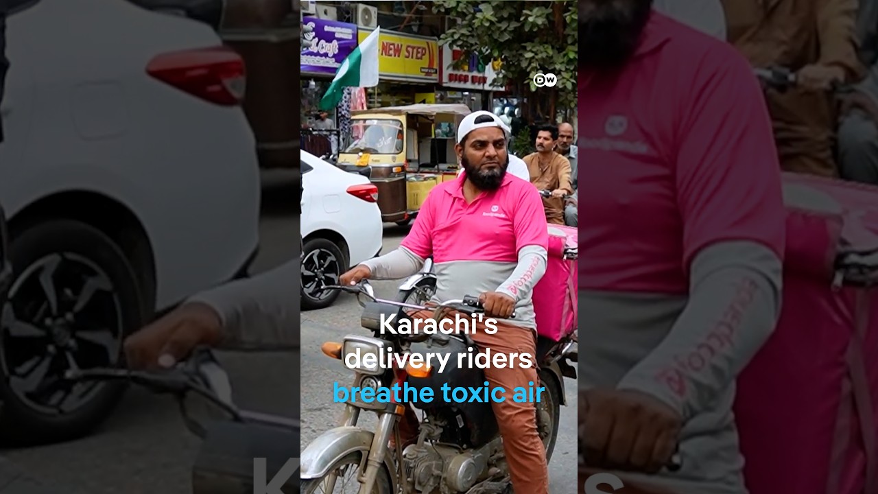 Karachi's delivery riders breathe toxic air | DW News