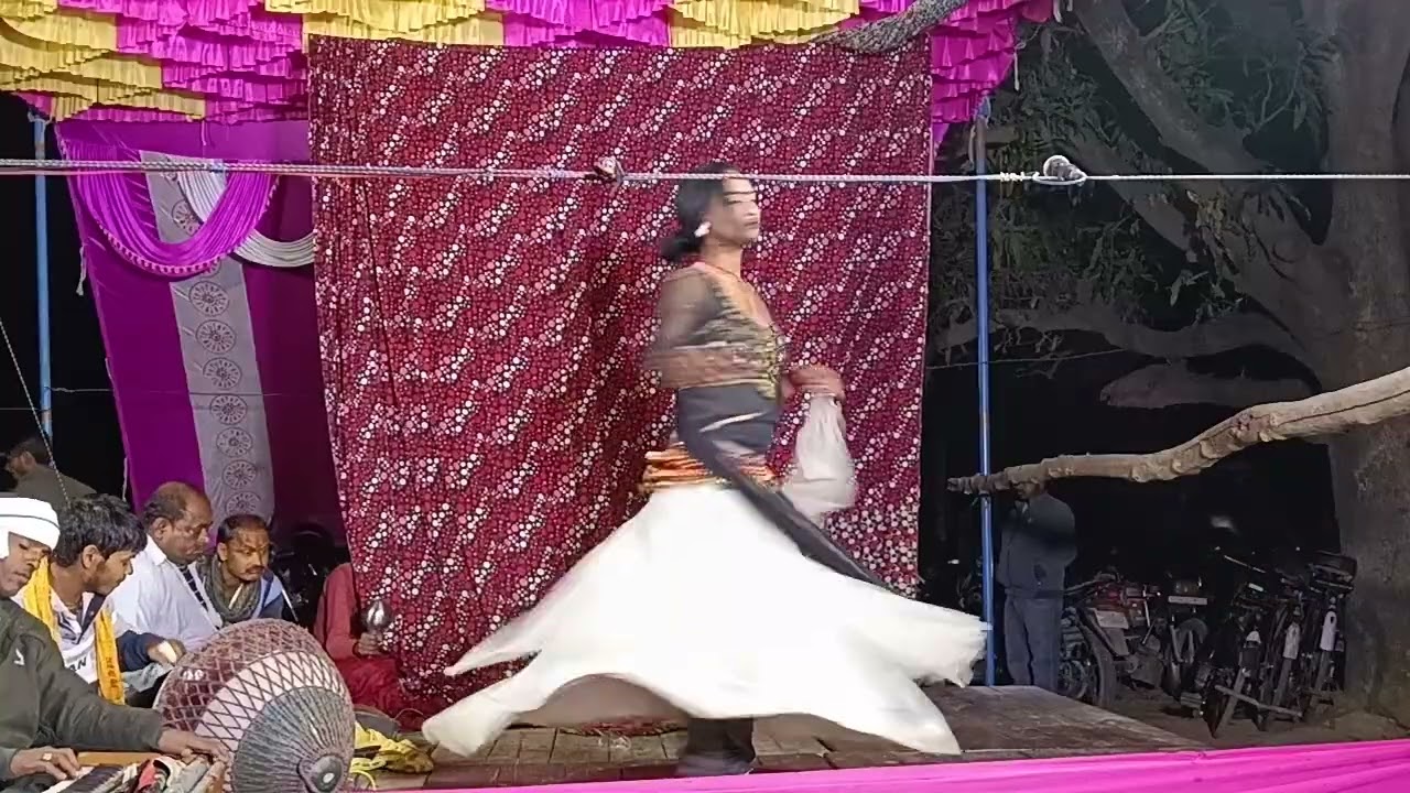 इतना टूटा है दिल बिखर जाऊंगी @Sknautanki0 