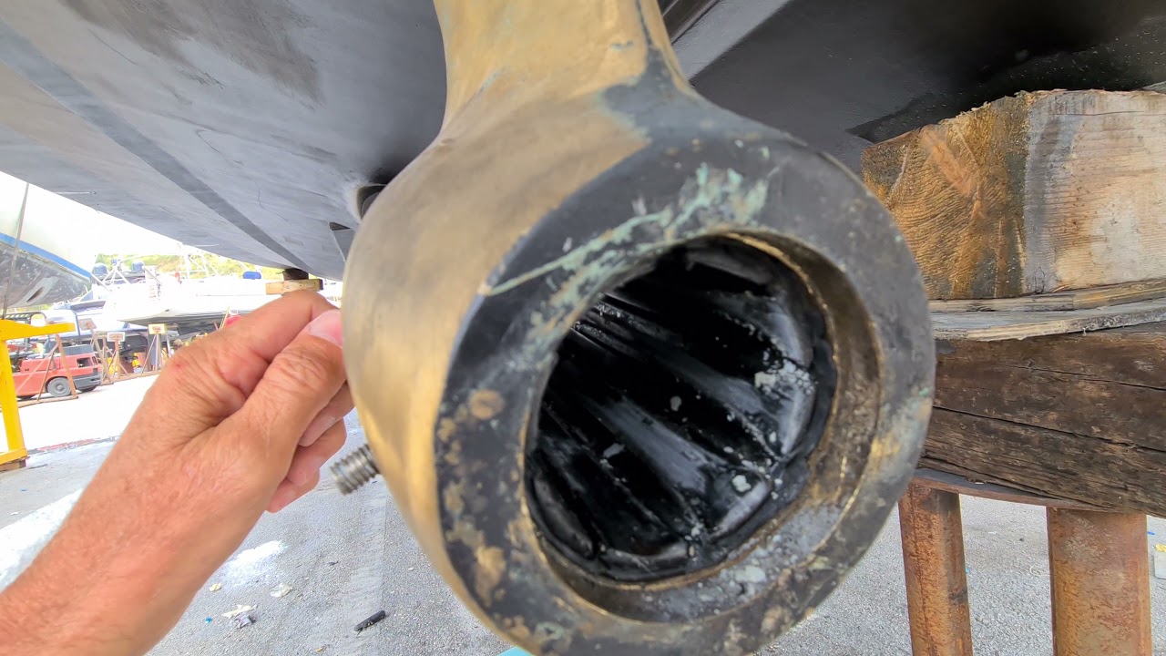 Horizon Elegance 54 refit of the propulsion system.