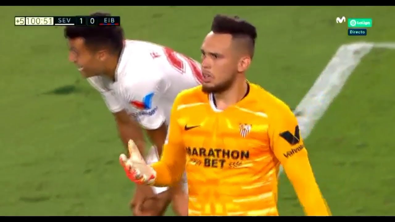 Parad&oacute;n de Lucas Ocampos como portero al remate de Dmitrović| Sevilla 1 Eibar 0 | Miguel Angel Roman