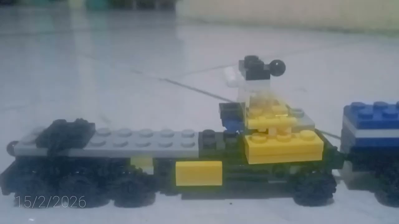Merakit Lego train monster 
