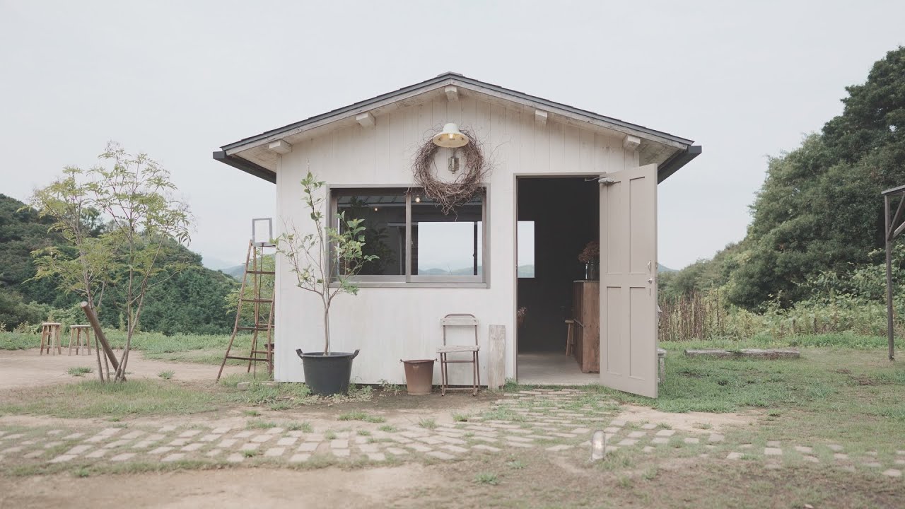 【こぞら荘】静かな森の中のお宿で過ごす。自然と雑貨とコーヒーと。住んでみたくなるような素敵なお部屋【風のへや】