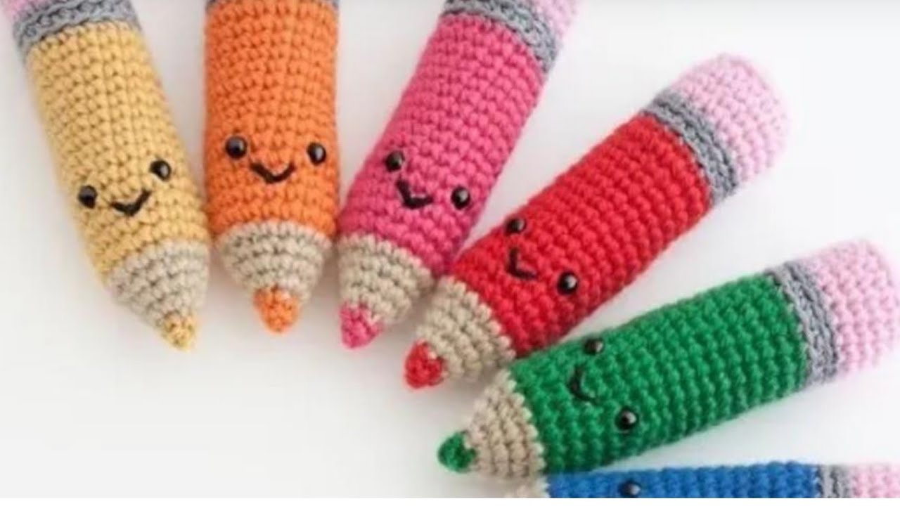 كروشيه مقلمه مدرسيه علي شكل قلم/crochet pencil case