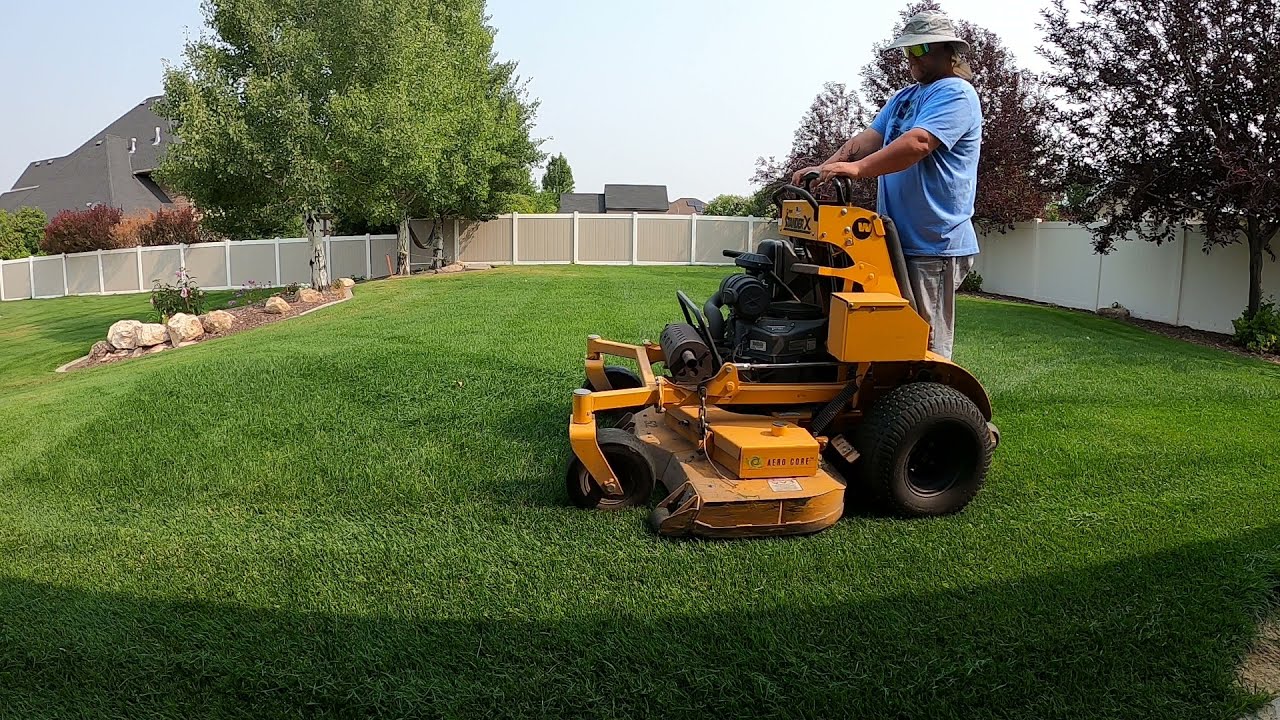 Wright Mowers. Upper backyard Mow with 52