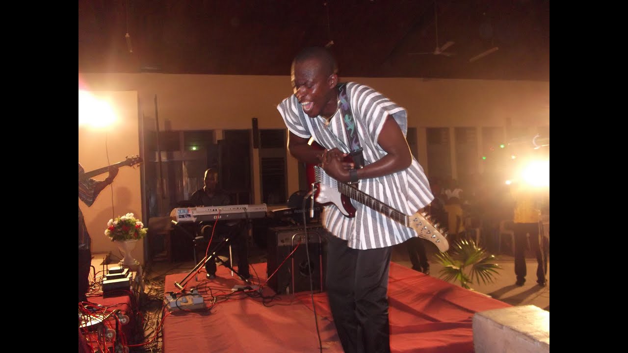 HWAN KORAA NE ME? | Martinson Larbi @VINAROMA 2011