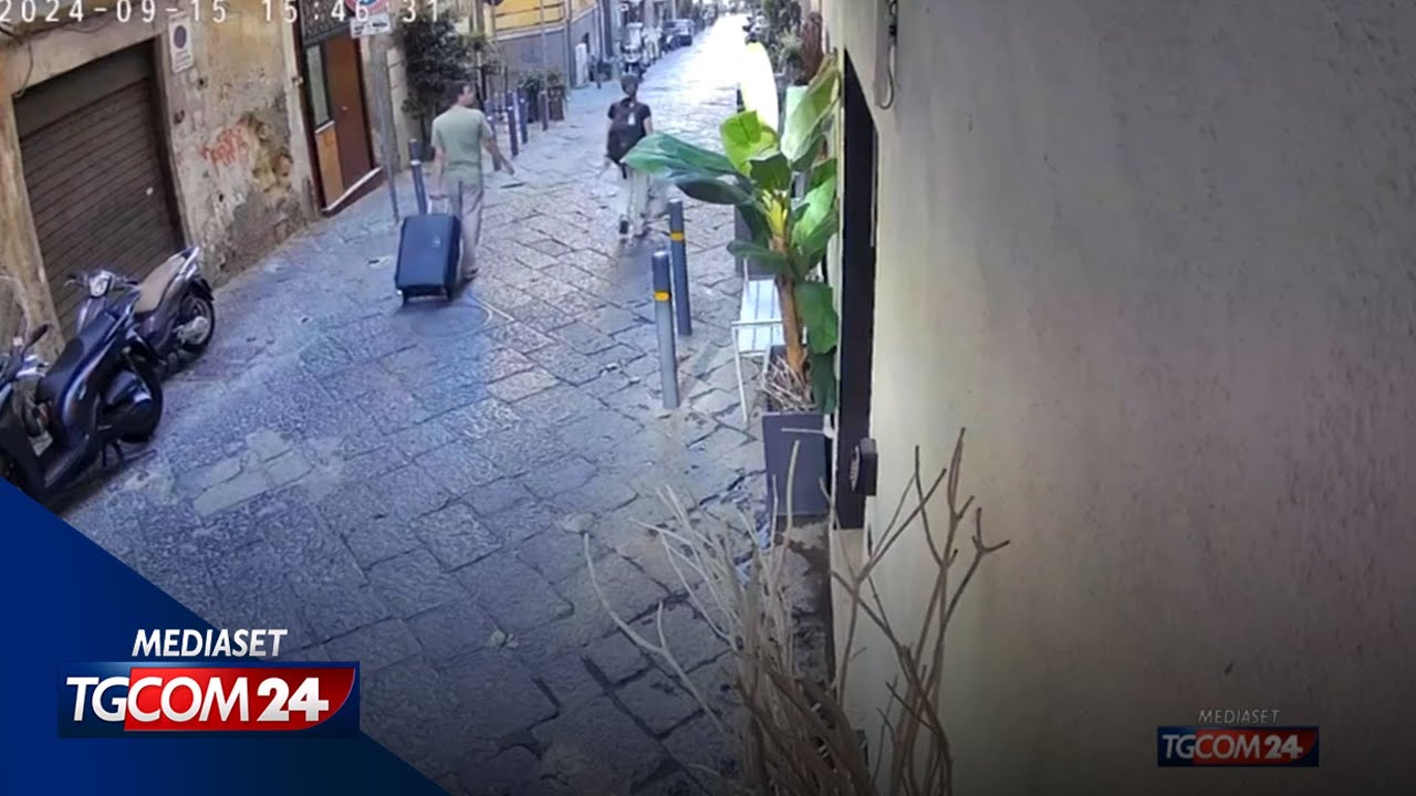 Turista uccisa da una statuetta a Napoli, a lanciarla è stato un 13enne