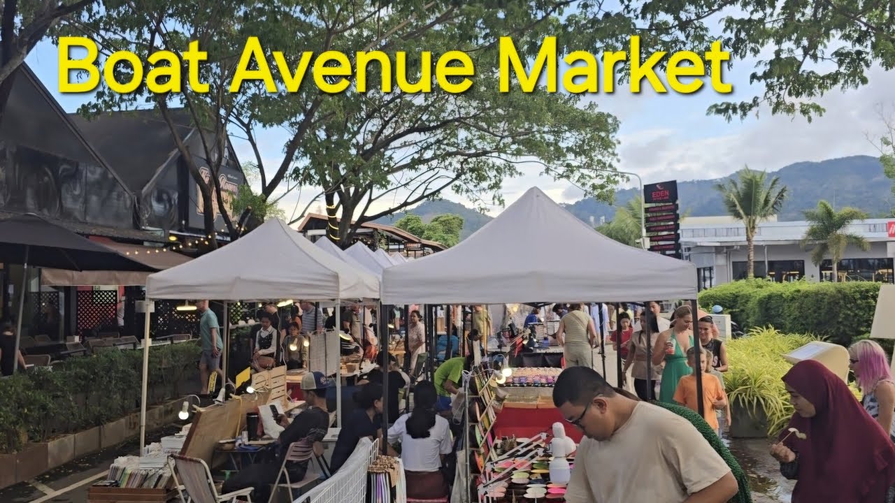 Bangtao (Boat Avenue) Market